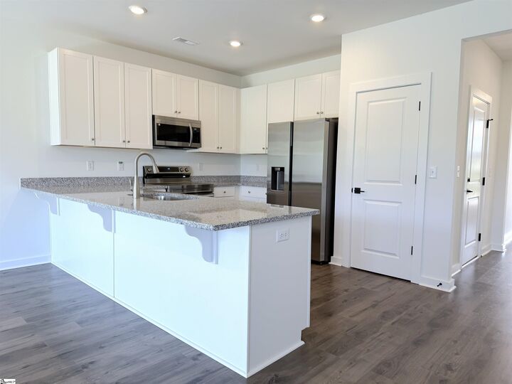 Property Photo: 1294 Westgate Village Drive SC 29301
