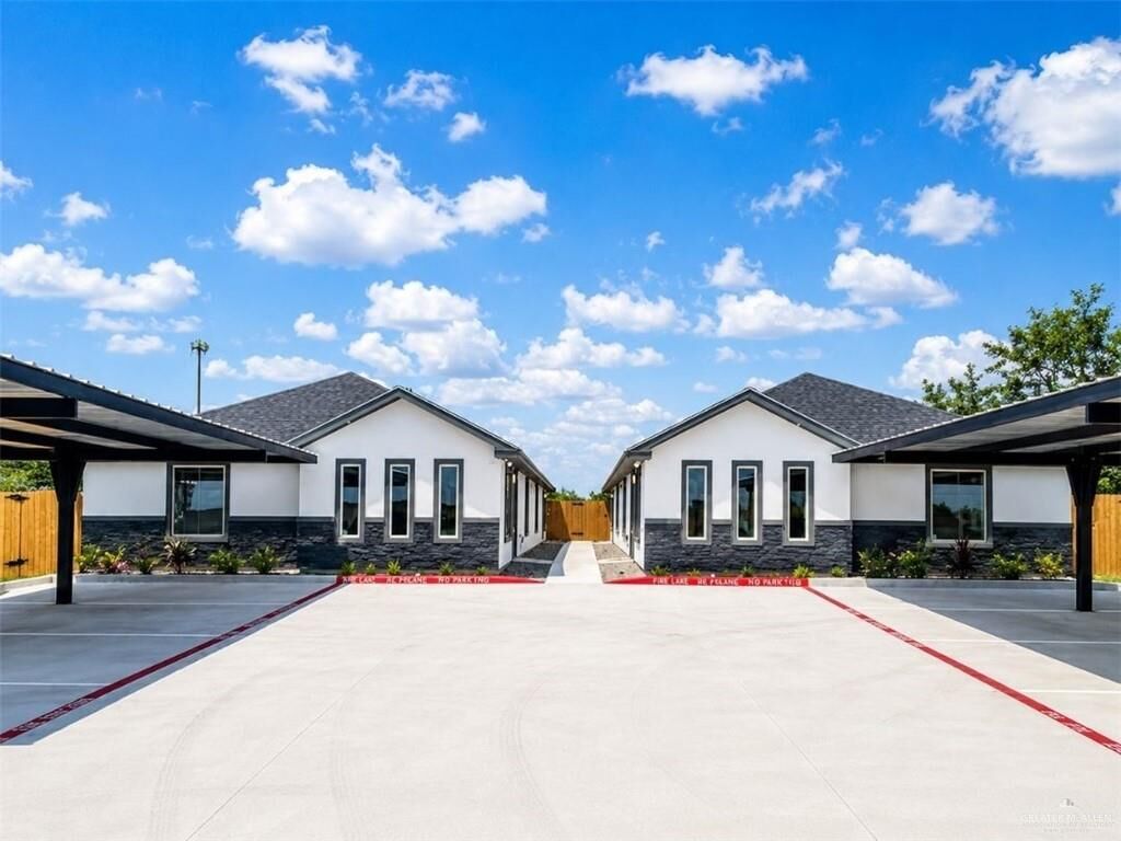 Property Photo: 707 Palmer Road 4 TX 78573