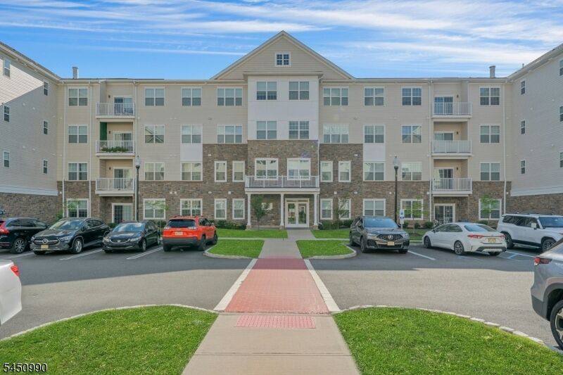 Property Photo: 644 Lorhan Dr 644 NJ 08854