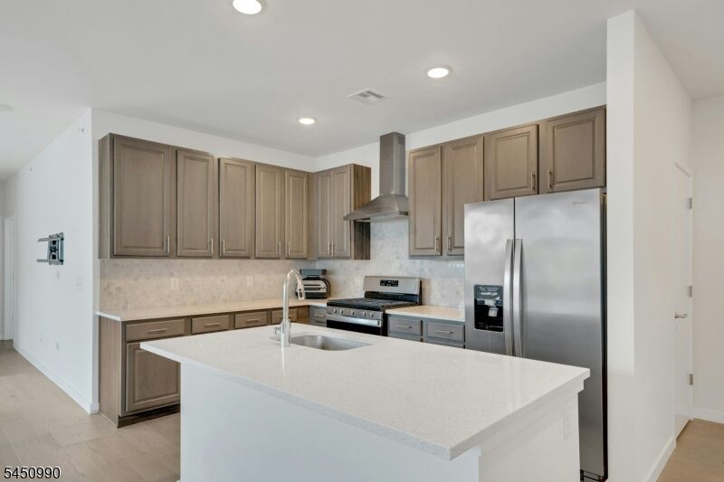 Property Photo: 644 Lorhan Dr 644 NJ 08854