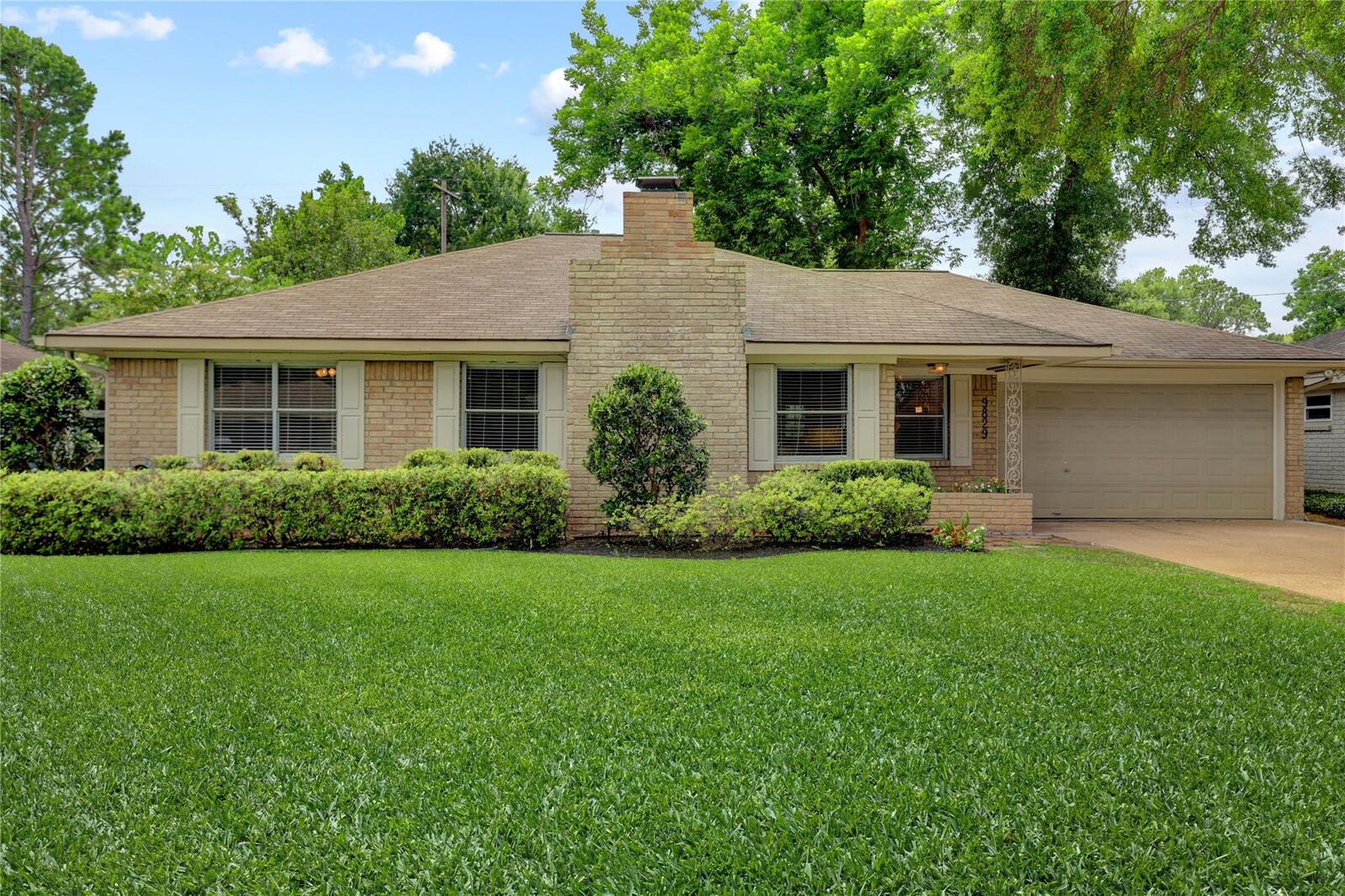 Property Photo:  9829 Larston Street  TX 77055 