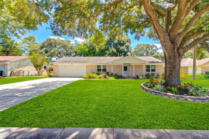 Property Photo: 1105 Kost Road TX 77511
