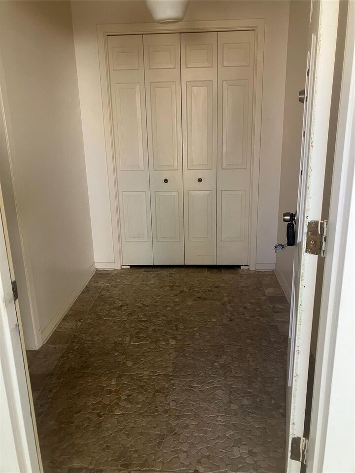 Property Photo: 2525 B Robinson Way TX 77340
