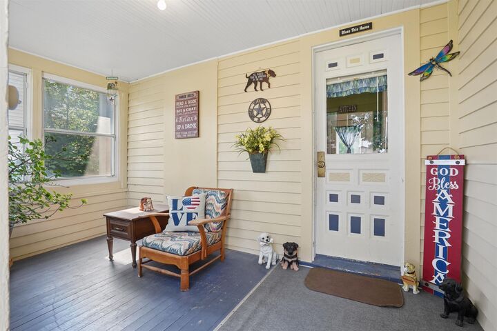 Property Photo:  506 H Avenue  IA 50638 