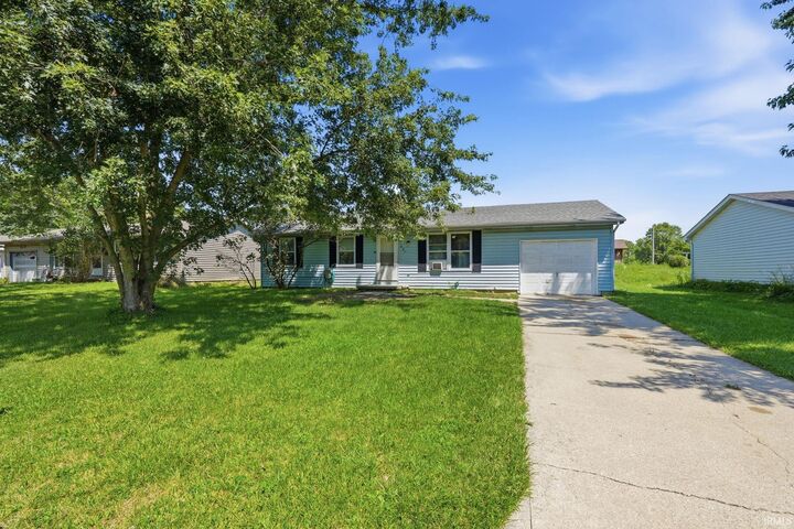 Property Photo: 627 E Jefferson Street IN 46792