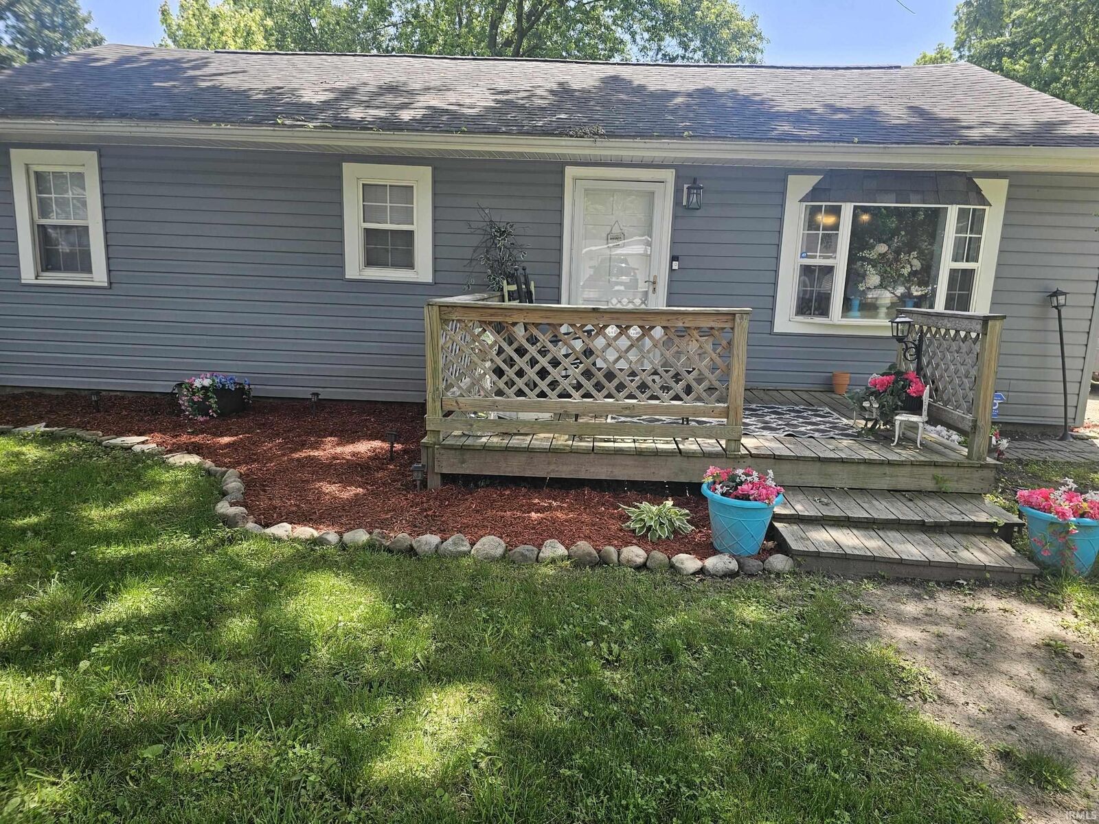 Property Photo:  1009 E Spraker Street  IN 46901 