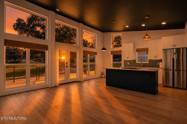 Property Photo: 2717 Peachtree St TN 37920