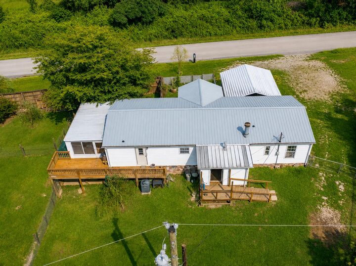 Property Photo: 631 Adams Road KY 40701