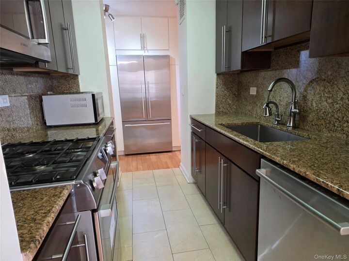 Property Photo: 17-85 215 Street 6G NY 11360