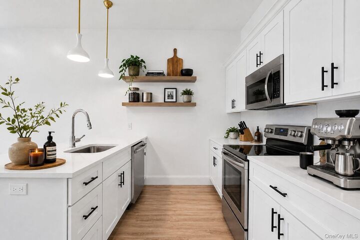 Property Photo:  48 North Street 406  NY 10940 