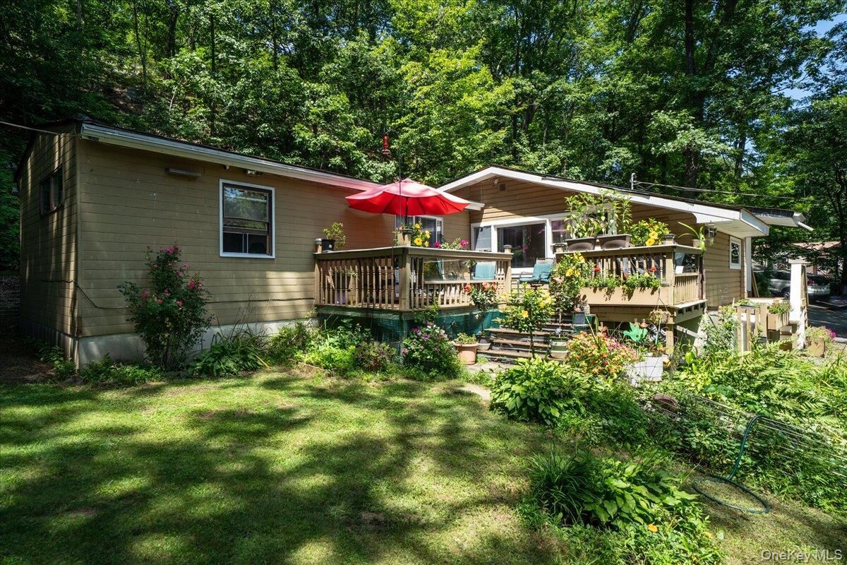 Property Photo:  42 Deer Trail S  NY 10925 