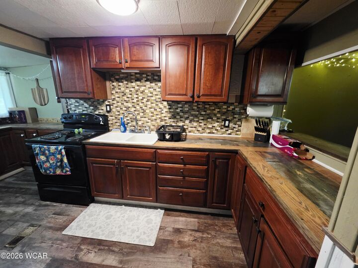 Property Photo:  333 N Ida Street  OH 43326 