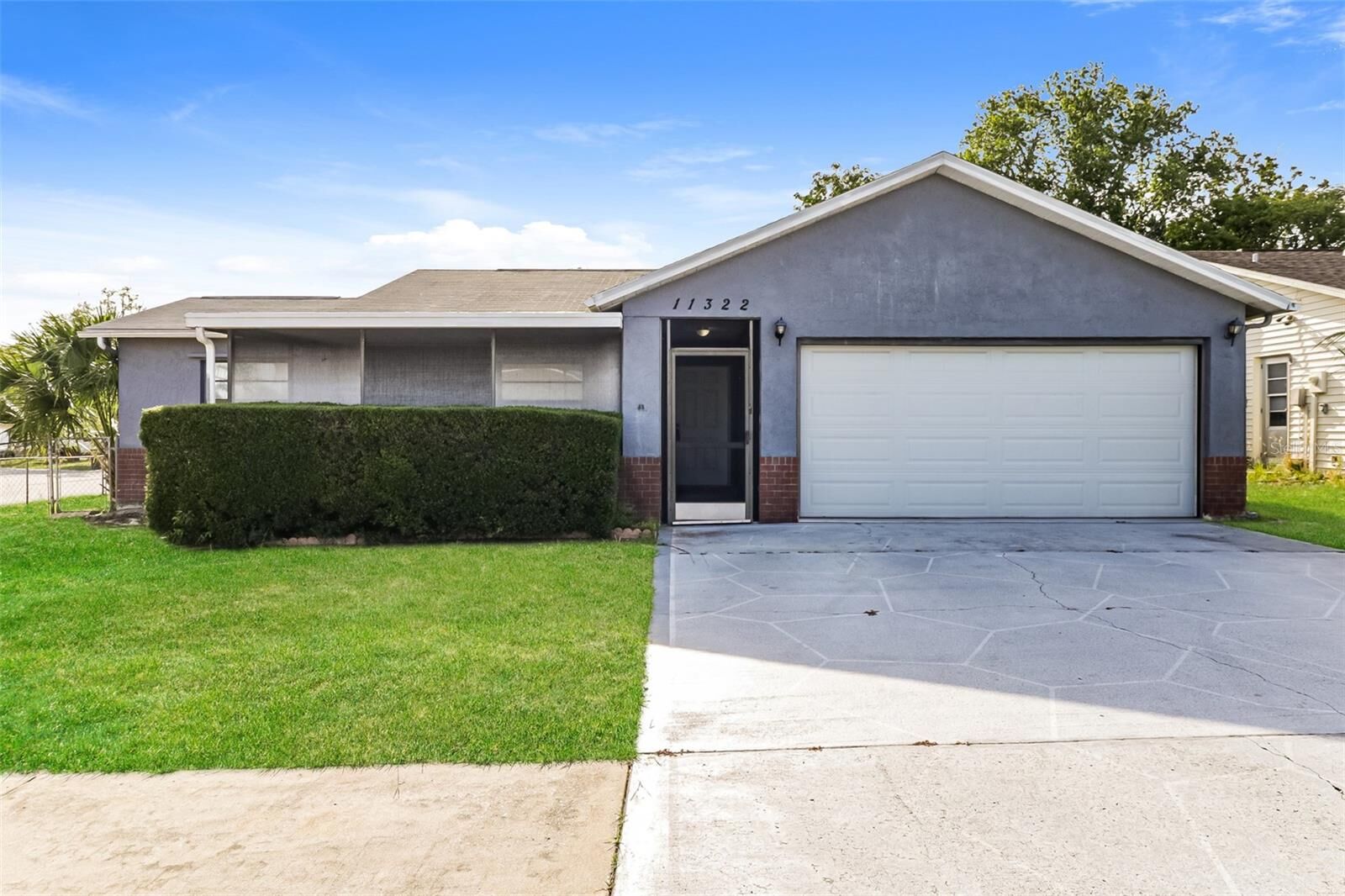 Property Photo: 11322 Wolf Court FL 34668