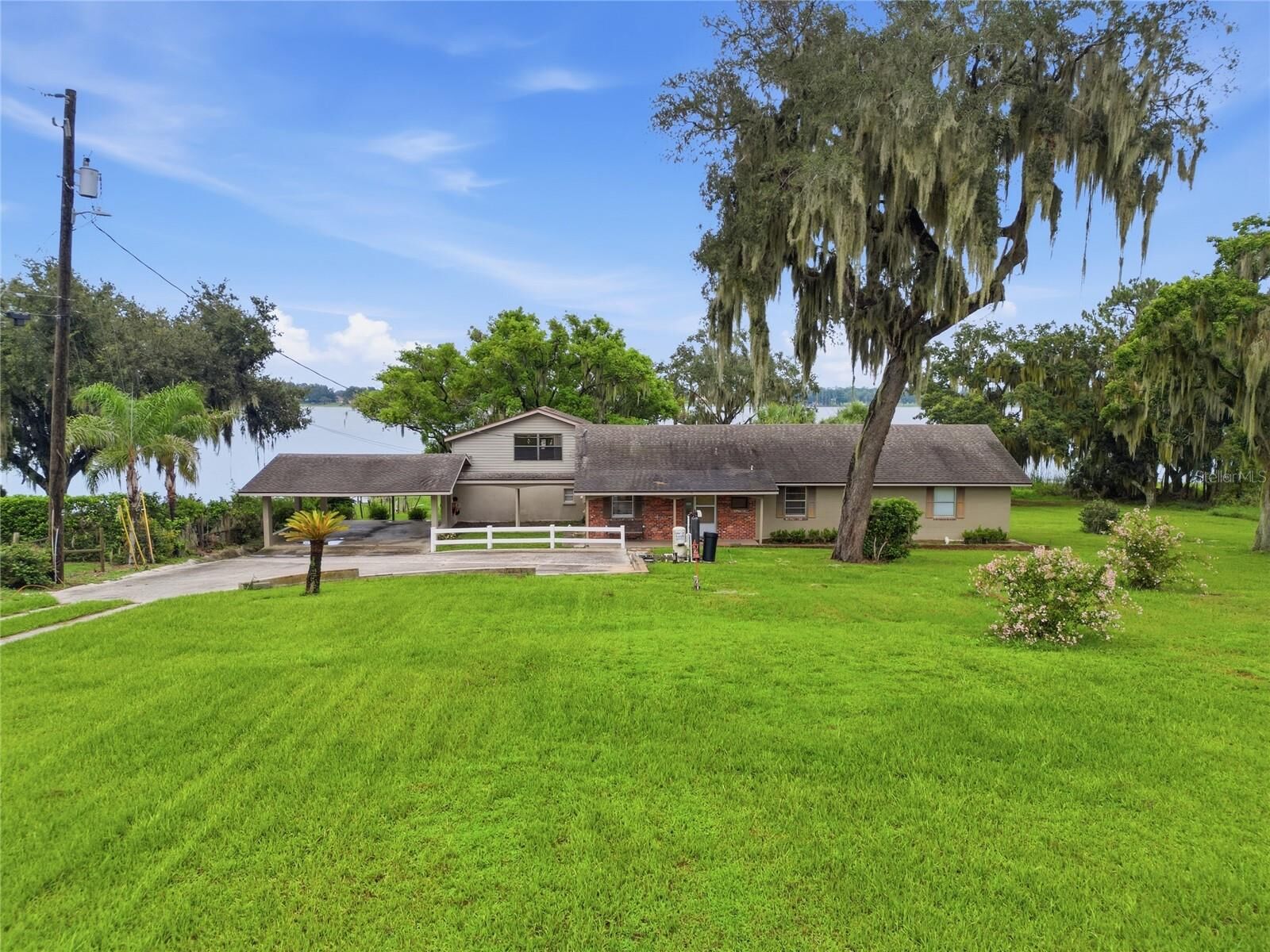 Property Photo:  767 Edison Road  FL 33823 