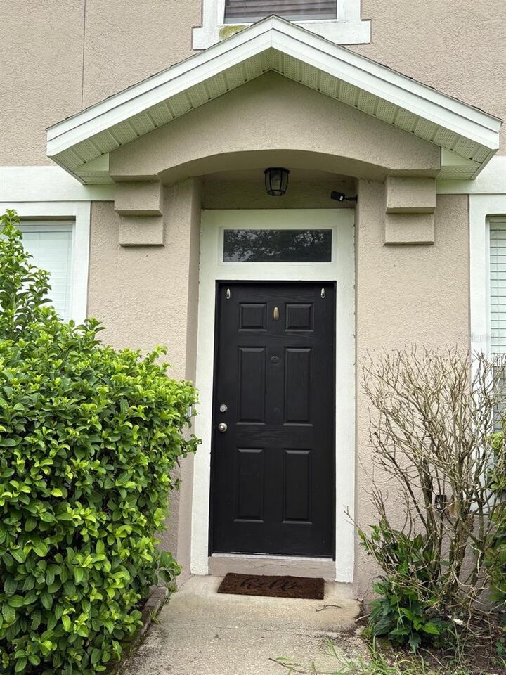 Property Photo: 10907 Derringer Drive FL 32829