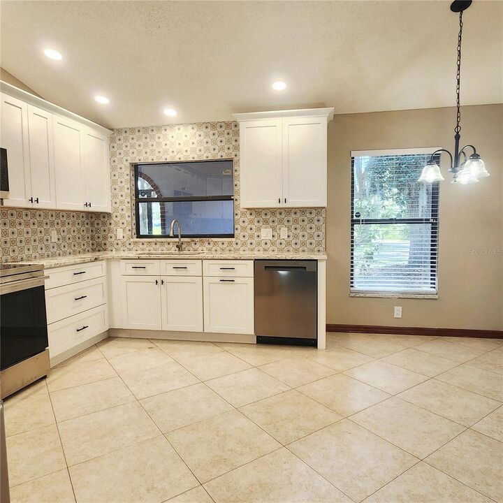 Property Photo:  2805 Lake Tohopekaliga Boulevard  FL 34746 