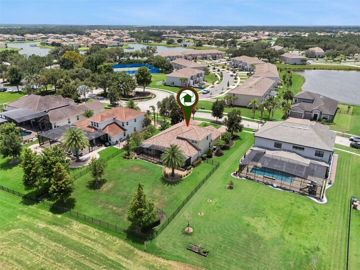 Property Photo: 1511 Gateway Lane FL 34746