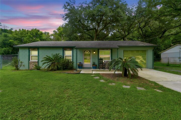 Property Photo:  2120 Tanglewood Drive  FL 32763 