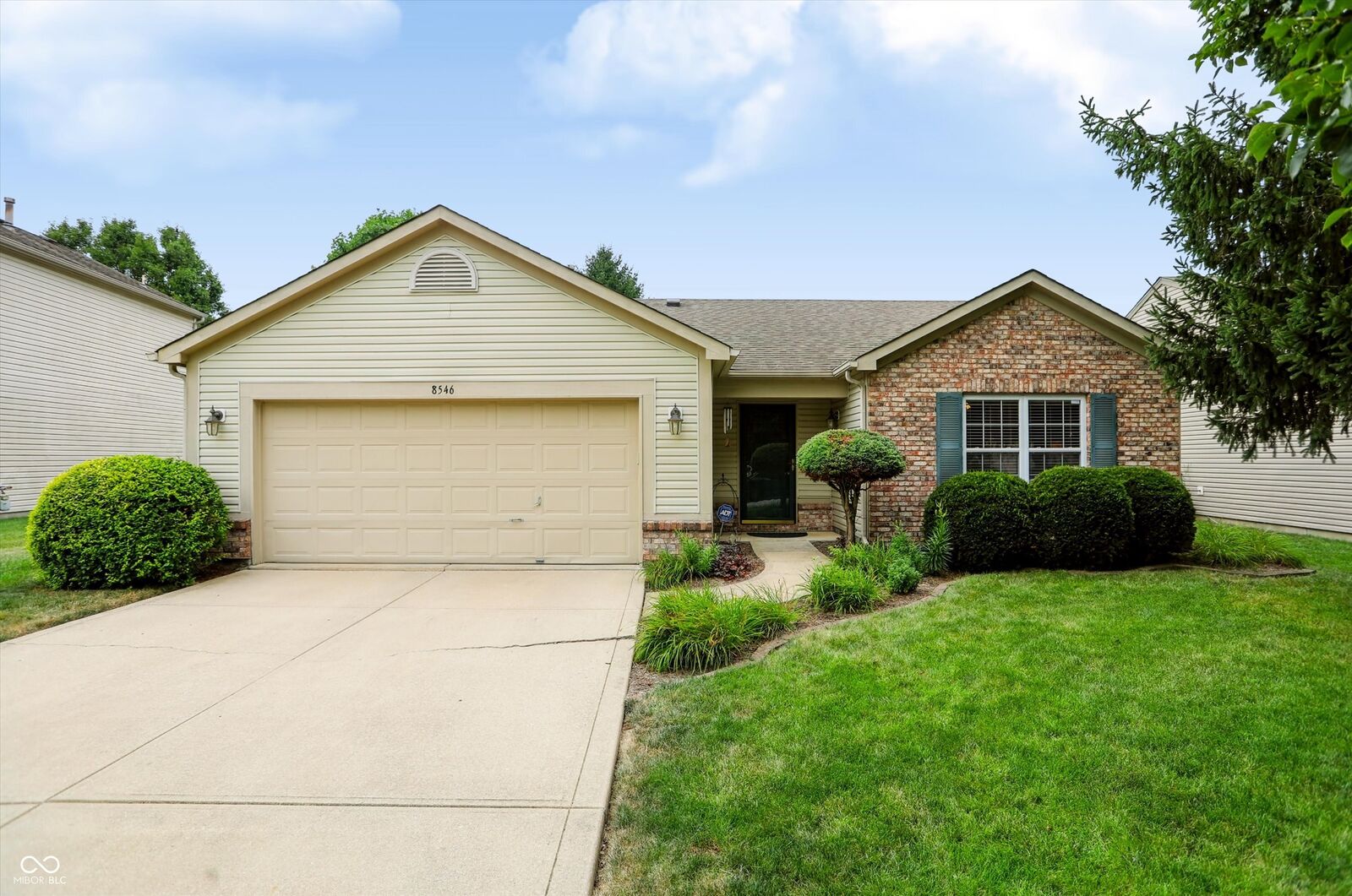 Property Photo: 8546 Smithfield Lane IN 46237