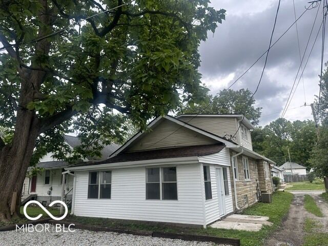 Property Photo:  5021 University  IN 46201 