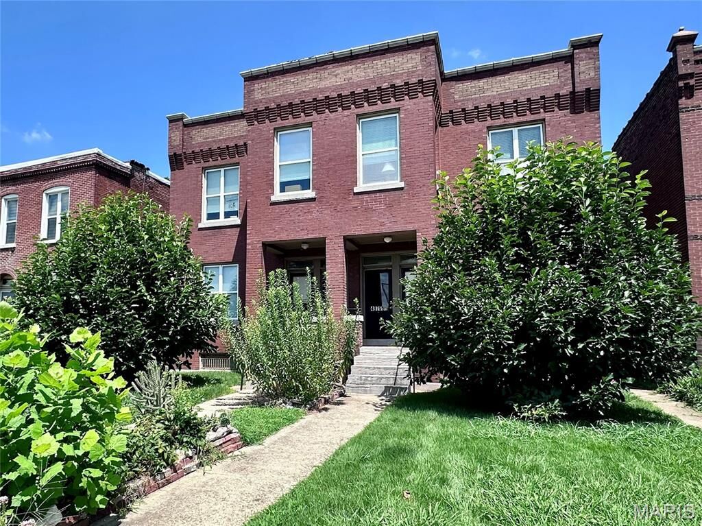 Property Photo: 4975 Arsenal Street MO 63139