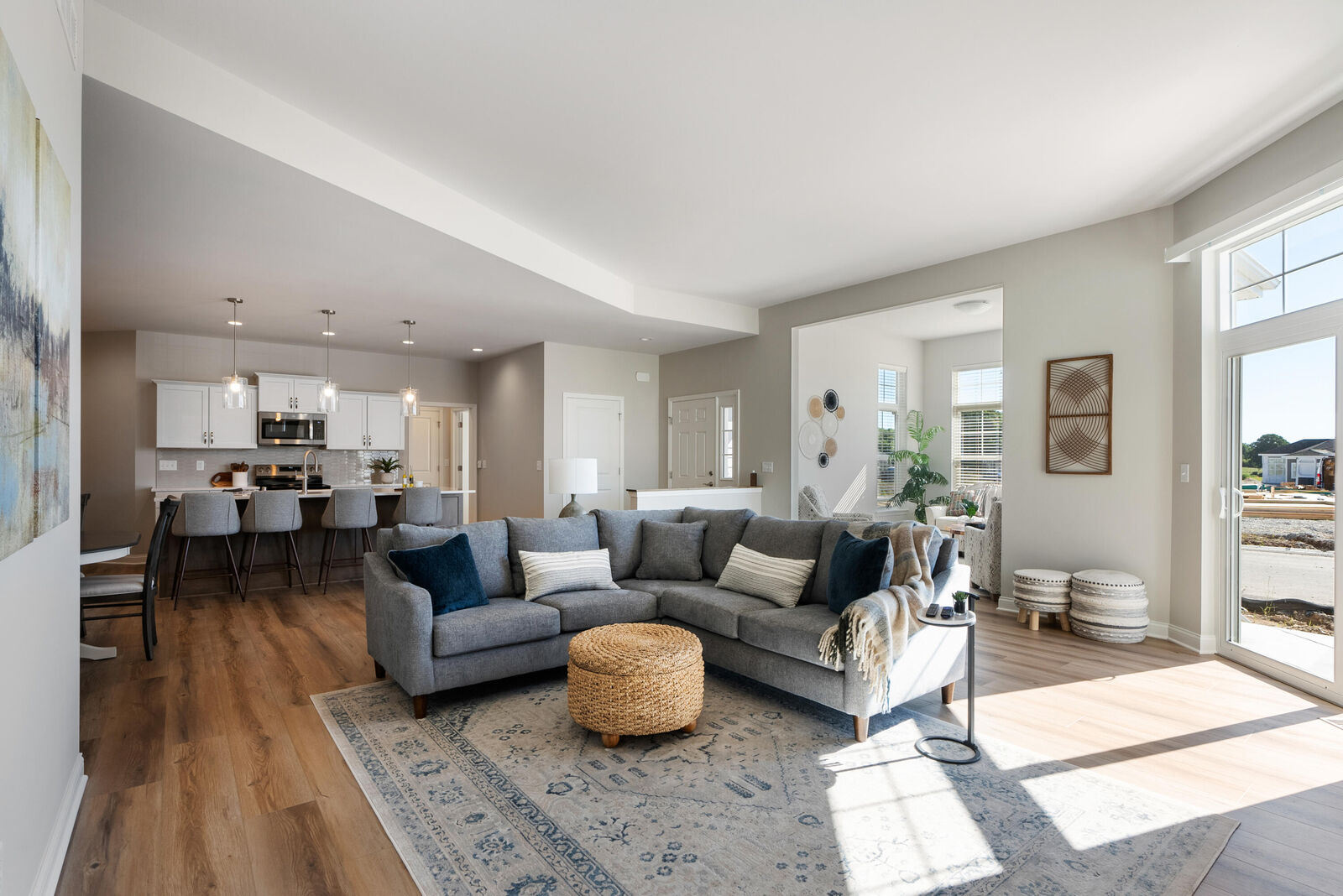 Property Photo:  847 N Verona Cir  WI 53024 