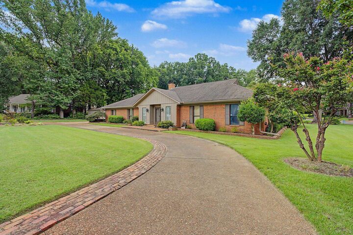 Property Photo:  6689 Garden Oaks Dr  TN 38120 