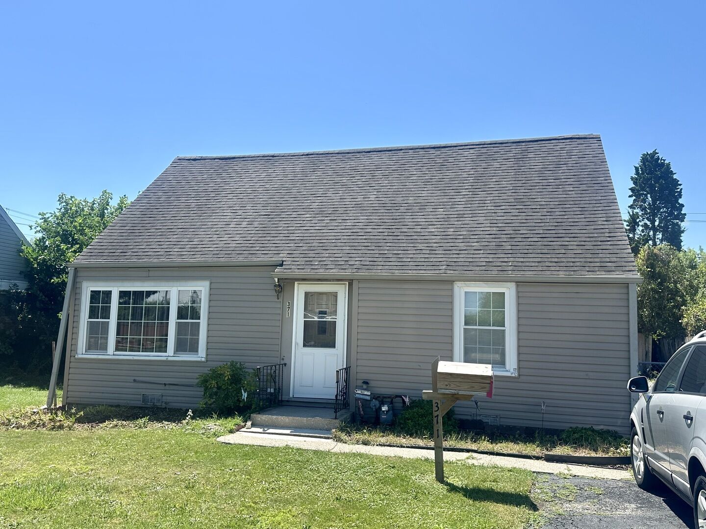 Property Photo:  371 Whitehall Avenue  IL 60164 
