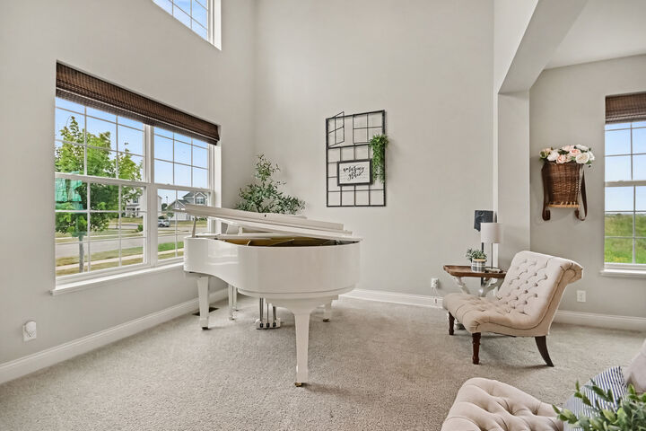 Property Photo:  2221 Country Hills Drive  IL 60560 