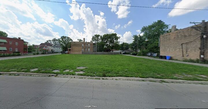 Property Photo:  833 W 68th Street  IL 60621 