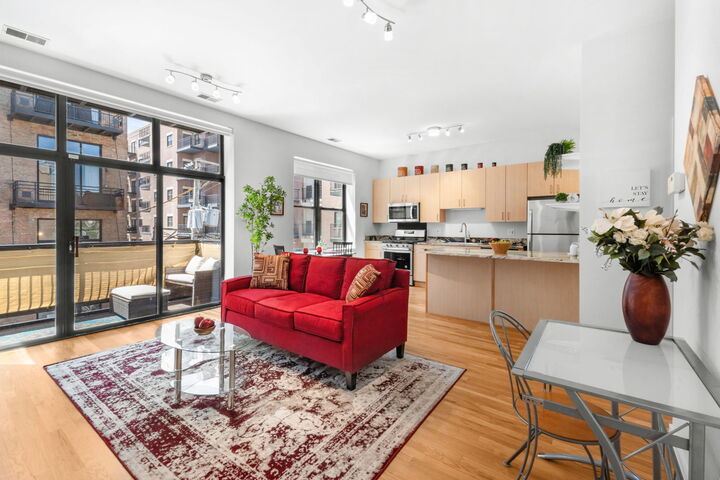 Property Photo: 1910 S Michigan Avenue 307 IL 60616