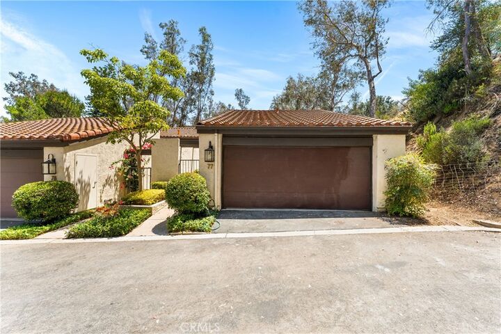 Property Photo: 77 Barmore Ct CA 91206