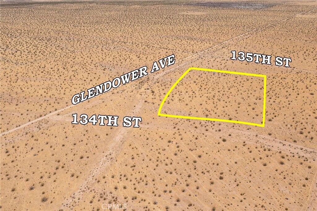 Property Photo: 13400 Glendower Avenue CA 93523