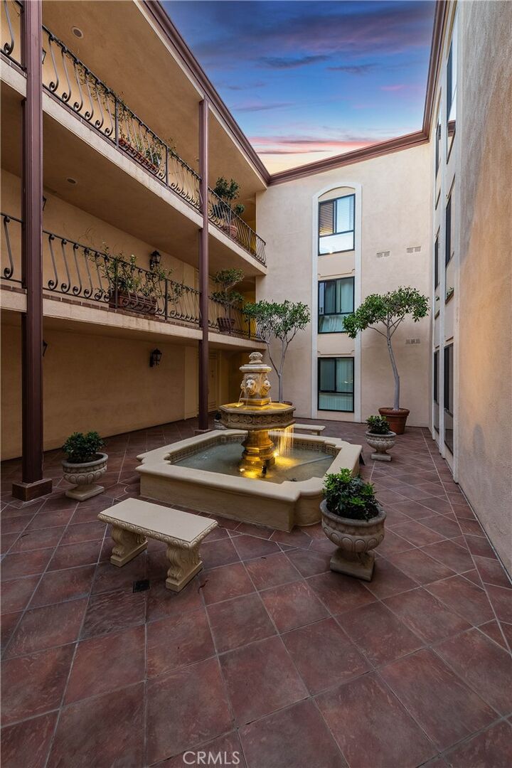 Property Photo: 2525 Via Campesina 304 CA 90274