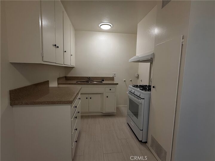 Property Photo:  248 Redwood  CA 92821 