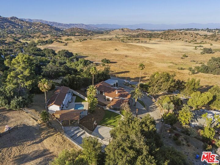 Property Photo:  23911 Homezell Drive  CA 91304 