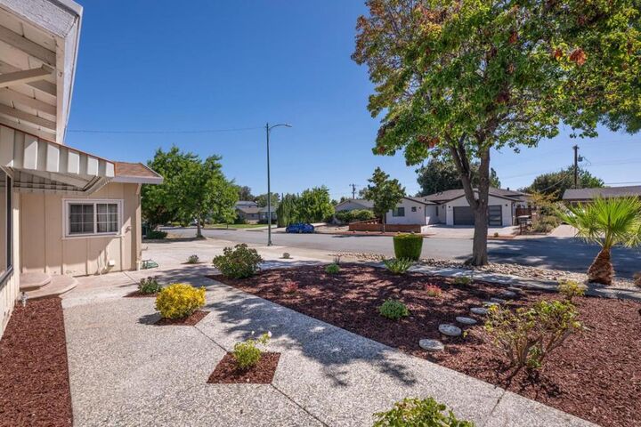 Property Photo:  1657 Nightingale Avenue  CA 94087 
