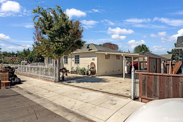 Property Photo:  2155 Addison Avenue  CA 94303 