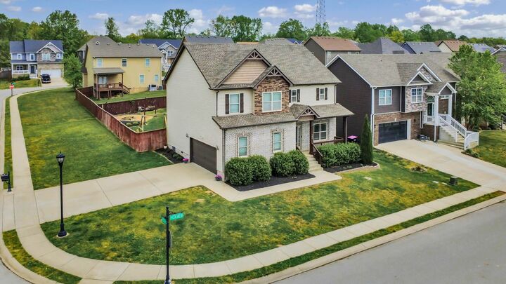 Property Photo:  109 Easton Dr  TN 37043 