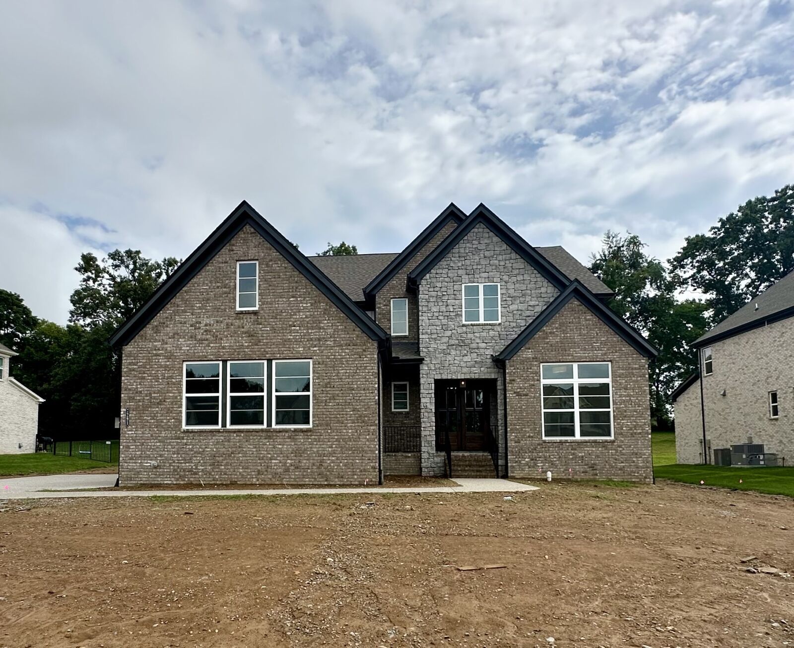 Property Photo: 7291 Orrinshire Dr TN 37062