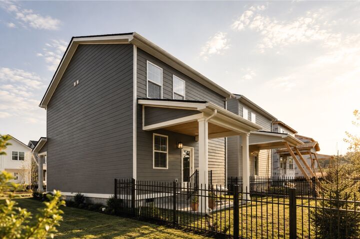 Property Photo:  1128 Marlowe Lndg  TN 37207 