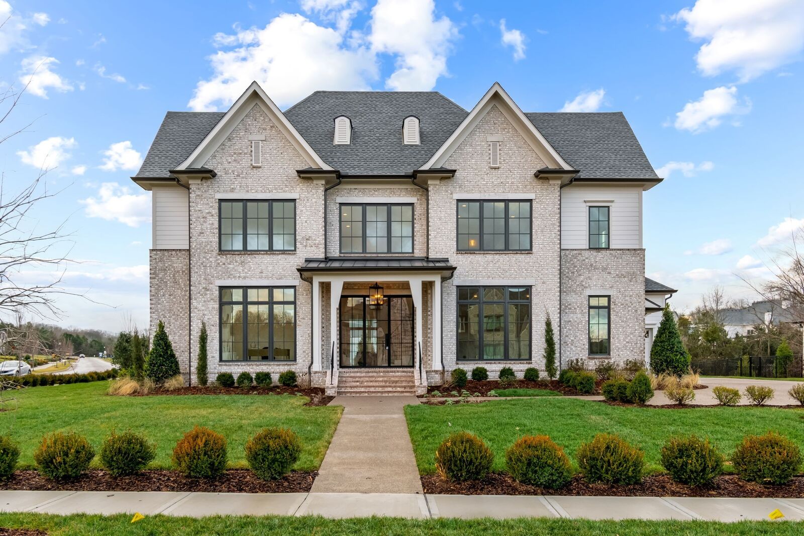Property Photo:  1627 Rosebrooke Dr  TN 37027 