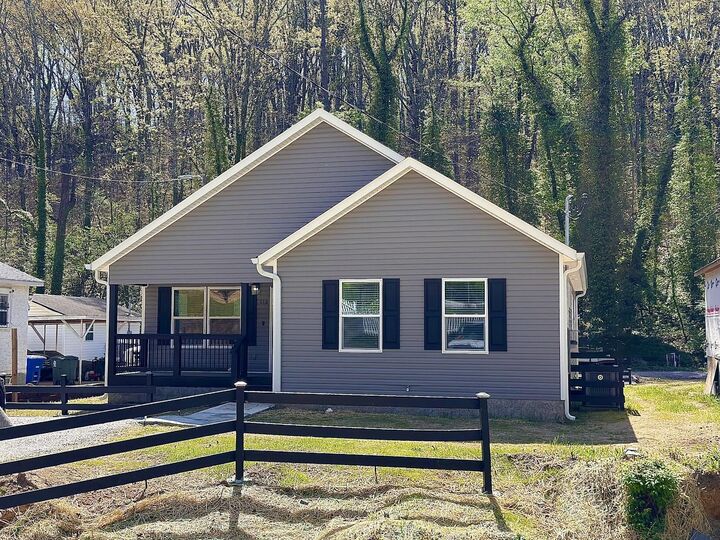Property Photo:  918 Shallowford Road  TN 37411 