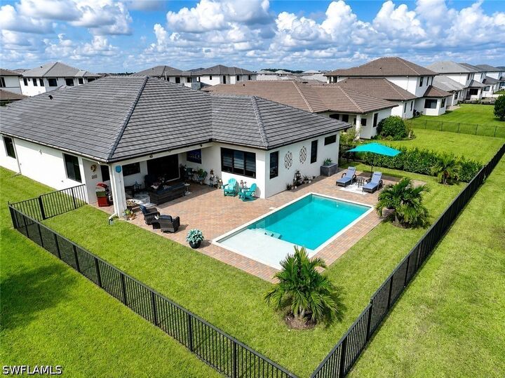 Property Photo: 5153 Julienne Road FL 34142