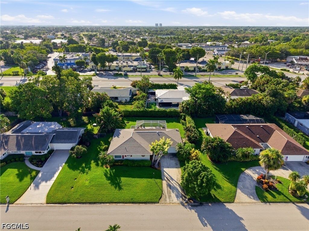 Property Photo:  6561 E Town And River Road  FL 33919 
