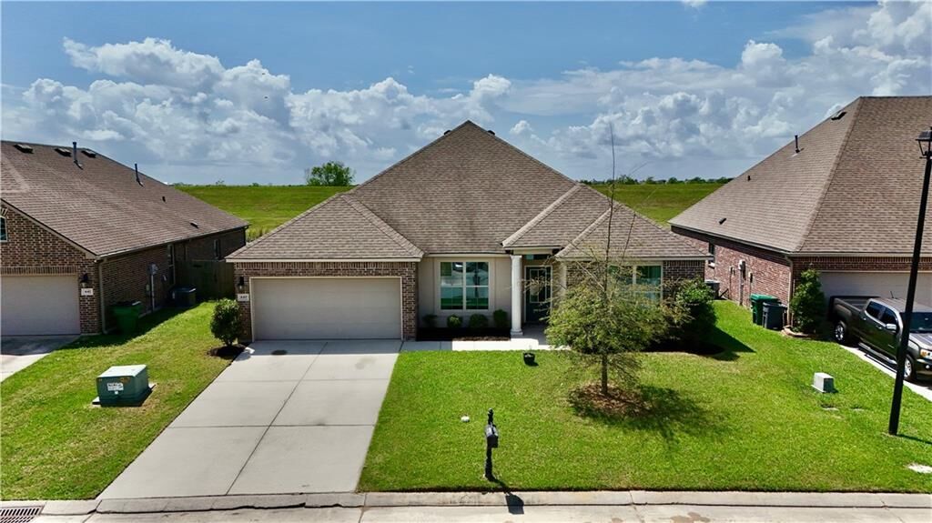 Property Photo:  440 W Lake Drive  LA 70461 