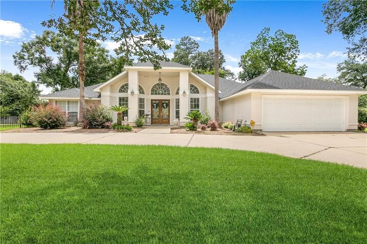 Property Photo: 43485 McLain Lane LA 70403