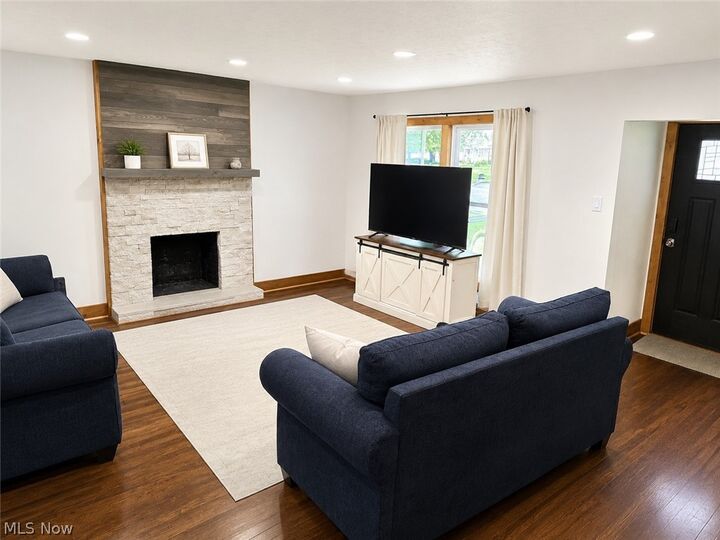 Property Photo:  1600 Delia Avenue  OH 44320 