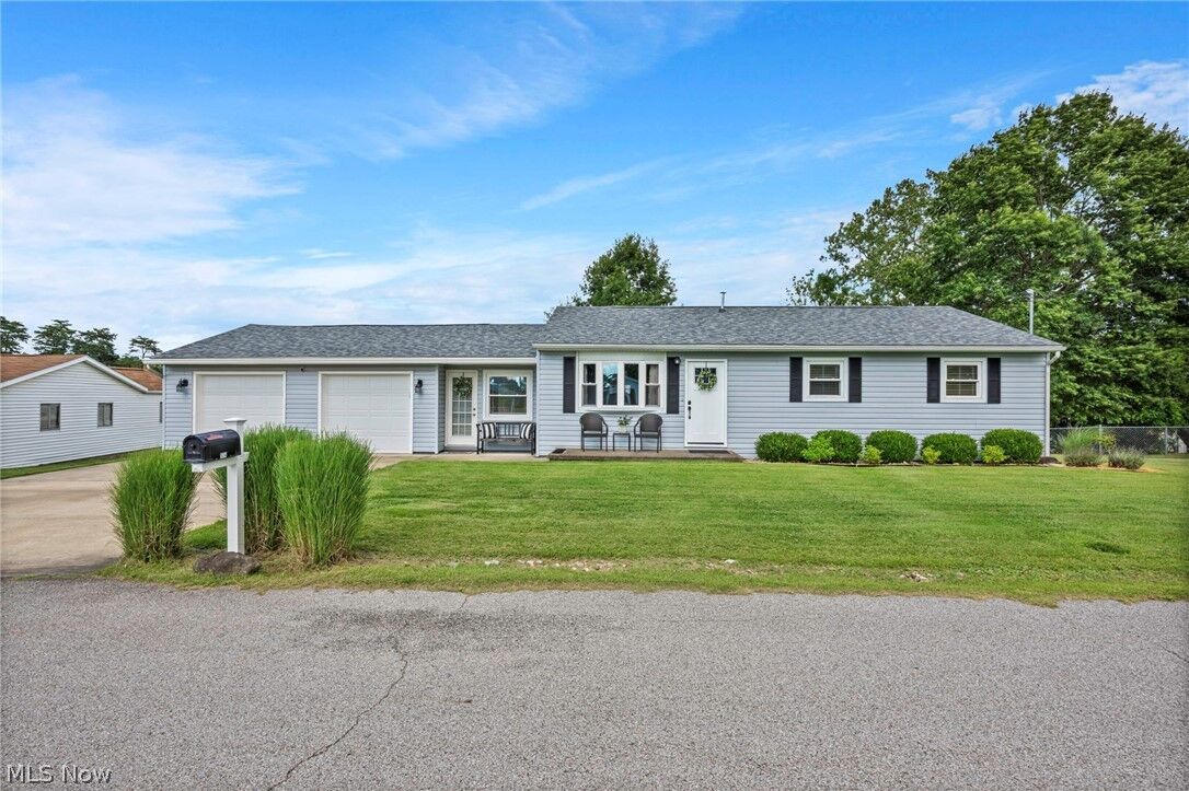 Property Photo:  374 Meadow Lane  WV 26101 