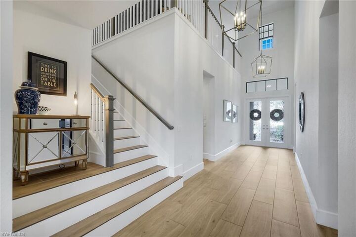 Property Photo:  9458 Greenleigh Ct  FL 34120 